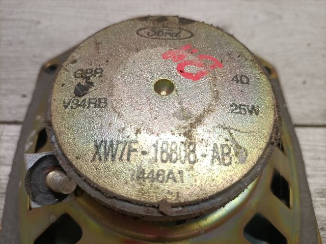 bontott FORD FOCUS I Bal hátsó Hangszóró