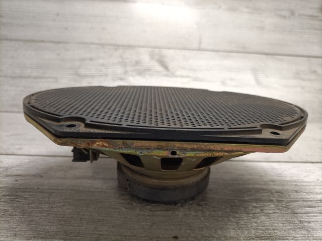 bontott FORD FOCUS I Bal hátsó Hangszóró