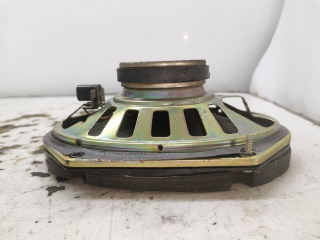 bontott FORD FOCUS I Bal hátsó Hangszóró