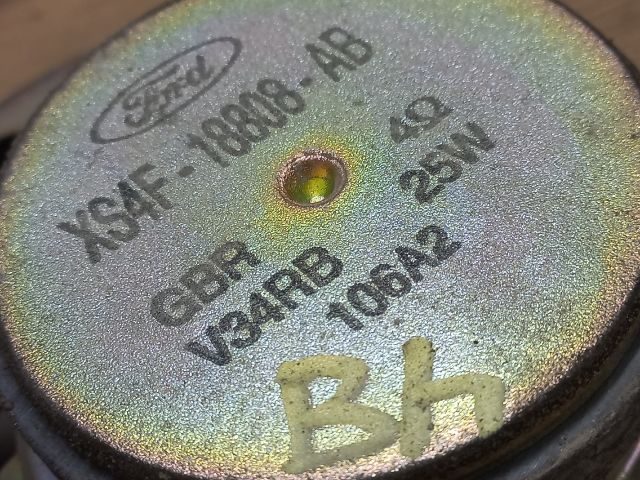 bontott FORD FOCUS I Bal hátsó Hangszóró