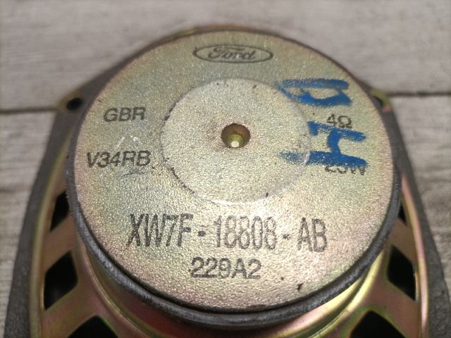 bontott FORD FOCUS I Bal hátsó Hangszóró