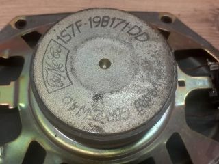 bontott FORD FOCUS I Bal hátsó Hangszóró