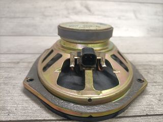 bontott FORD FOCUS I Bal hátsó Hangszóró