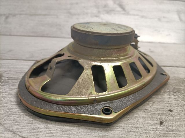 bontott FORD FOCUS I Bal hátsó Hangszóró