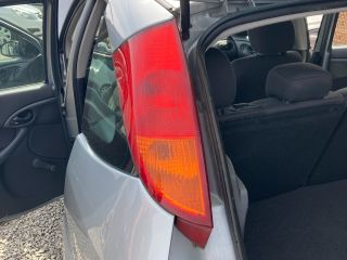 bontott FORD FOCUS I Bal hátsó Kilincs Bowden