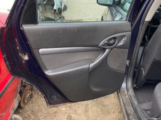bontott FORD FOCUS I Bal hátsó Kilincs Bowden