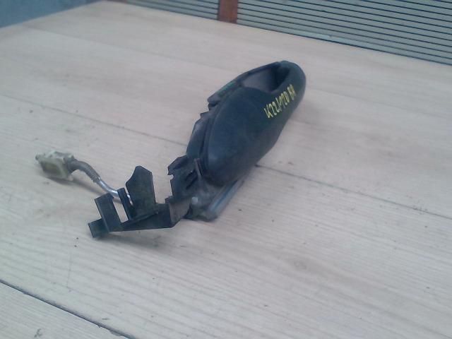 bontott FORD FOCUS I Bal hátsó Külső Kilincs