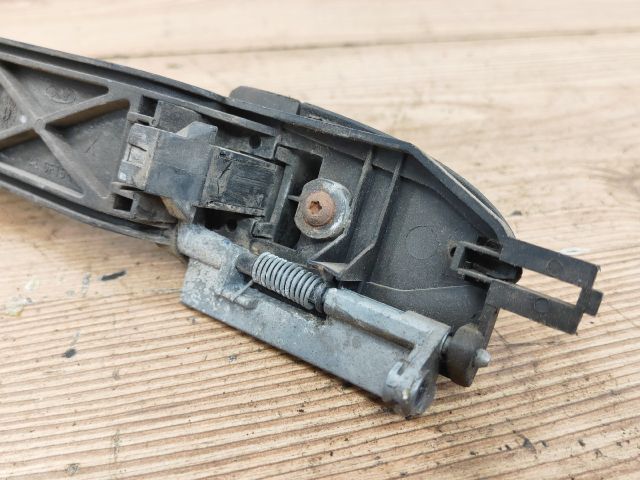 bontott FORD FOCUS I Bal hátsó Külső Kilincs