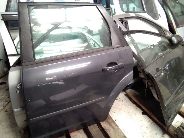 bontott FORD FOCUS I Bal hátsó Külső Kilincs