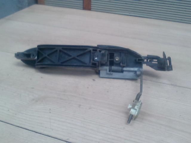 bontott FORD FOCUS I Bal hátsó Külső Kilincs