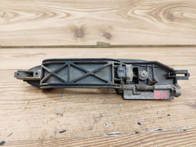 bontott FORD FOCUS I Bal hátsó Külső Kilincs