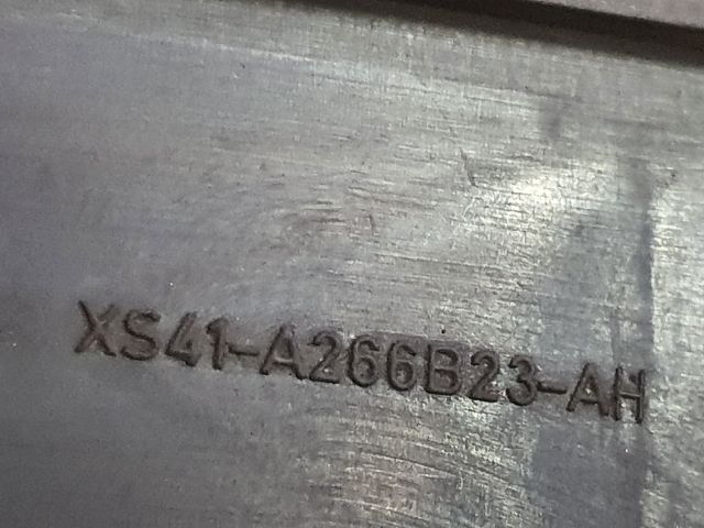 bontott FORD FOCUS I Bal hátsó Külső Kilincsfészek