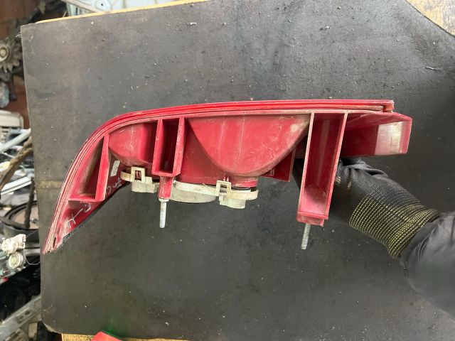 bontott FORD FOCUS I Bal Hátsó Lámpa