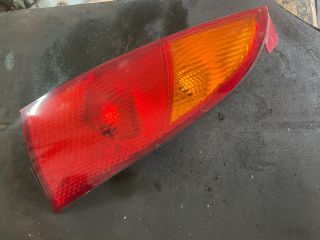 bontott FORD FOCUS I Bal Hátsó Lámpa