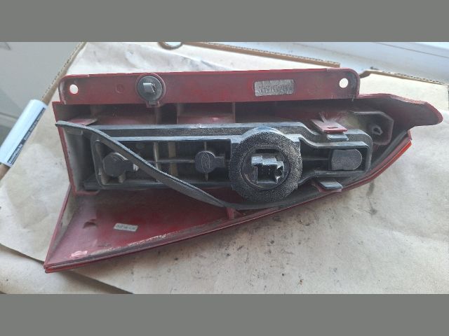 bontott FORD FOCUS I Bal Hátsó Lámpa