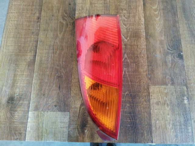 bontott FORD FOCUS I Bal Hátsó Lámpa