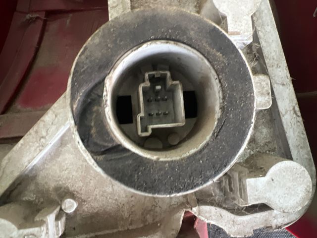 bontott FORD FOCUS I Bal Hátsó Lámpa