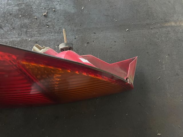 bontott FORD FOCUS I Bal Hátsó Lámpa