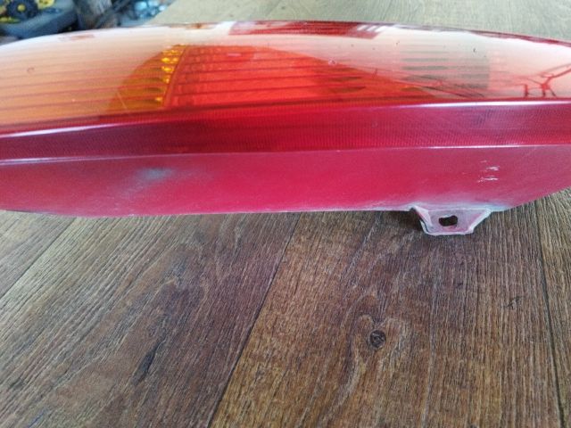 bontott FORD FOCUS I Bal Hátsó Lámpa