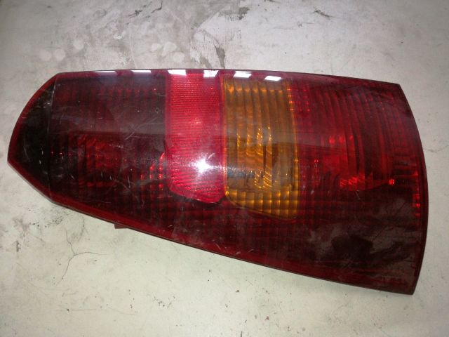 bontott FORD FOCUS I Bal Hátsó Lámpa