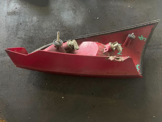 bontott FORD FOCUS I Bal Hátsó Lámpa