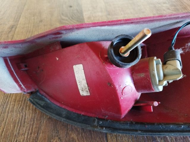 bontott FORD FOCUS I Bal Hátsó Lámpa