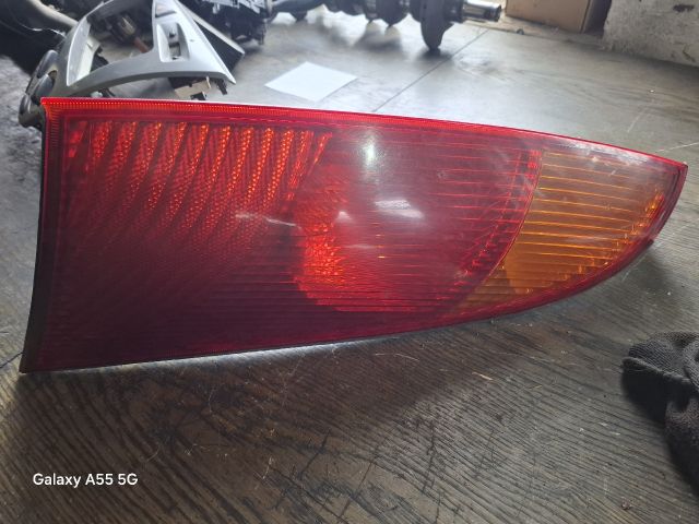 bontott FORD FOCUS I Bal Hátsó Lámpa