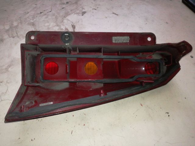 bontott FORD FOCUS I Bal Hátsó Lámpa