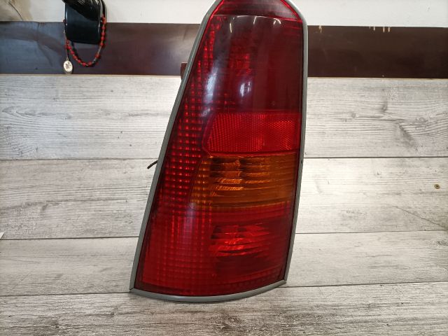 bontott FORD FOCUS I Bal Hátsó Lámpa