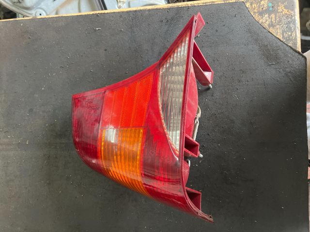 bontott FORD FOCUS I Bal Hátsó Lámpa