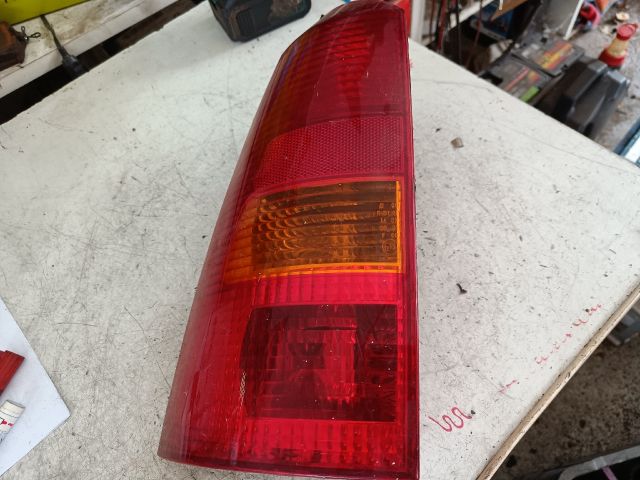 bontott FORD FOCUS I Bal Hátsó Lámpa