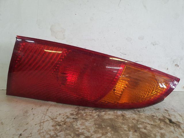 bontott FORD FOCUS I Bal Hátsó Lámpa