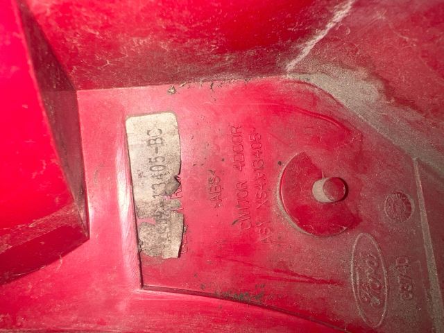 bontott FORD FOCUS I Bal Hátsó Lámpa