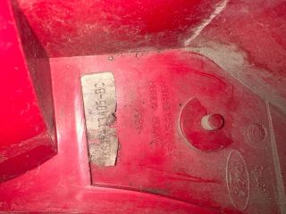 bontott FORD FOCUS I Bal Hátsó Lámpa