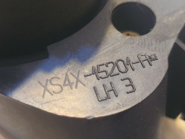 bontott FORD FOCUS I Bal Ködfényszóró