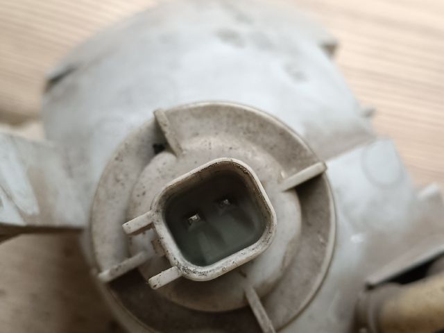 bontott FORD FOCUS I Bal Ködzárófény