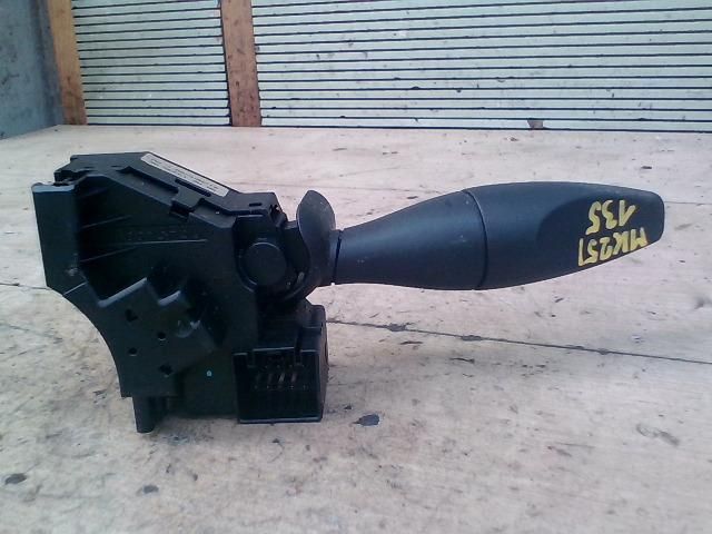 bontott FORD FOCUS I Bal Kormánykapcsoló Irányjelző