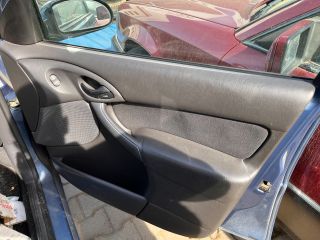 bontott FORD FOCUS I Bal Napellenző