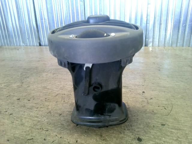 bontott FORD FOCUS I Bal Szellőző