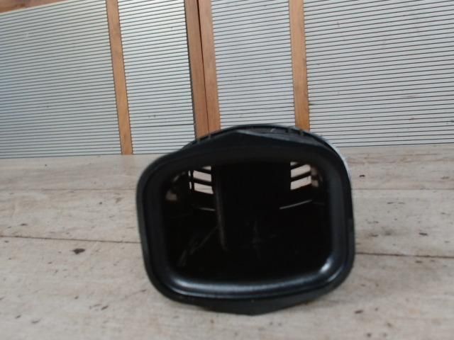 bontott FORD FOCUS I Bal Szellőző