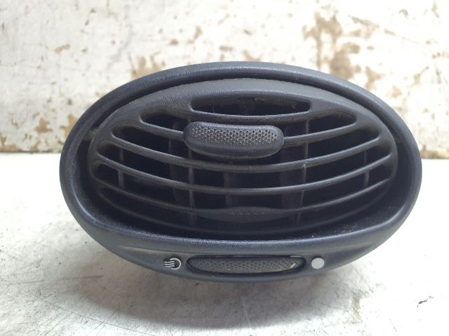 bontott FORD FOCUS I Bal Szellőző