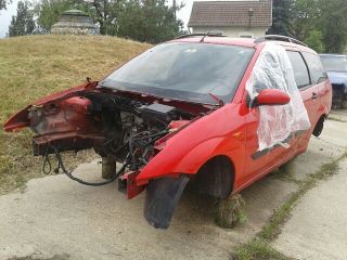 bontott FORD FOCUS I Bal Tetősín