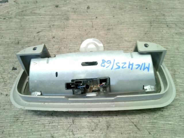 bontott FORD FOCUS I Beltér Világítás Első