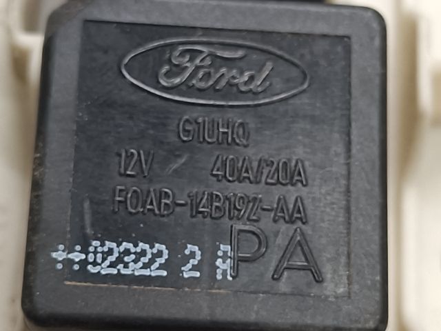 bontott FORD FOCUS I Biztosítéktábla Utastér