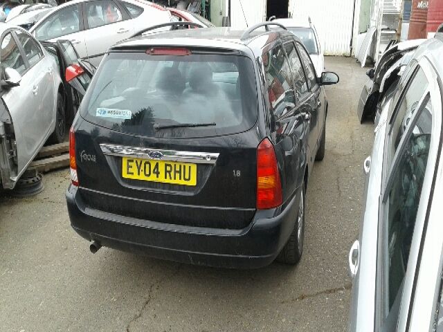 bontott FORD FOCUS I Biztosítéktábla Utastér