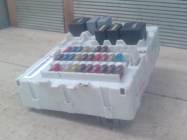 bontott FORD FOCUS I Biztosítéktábla Utastér