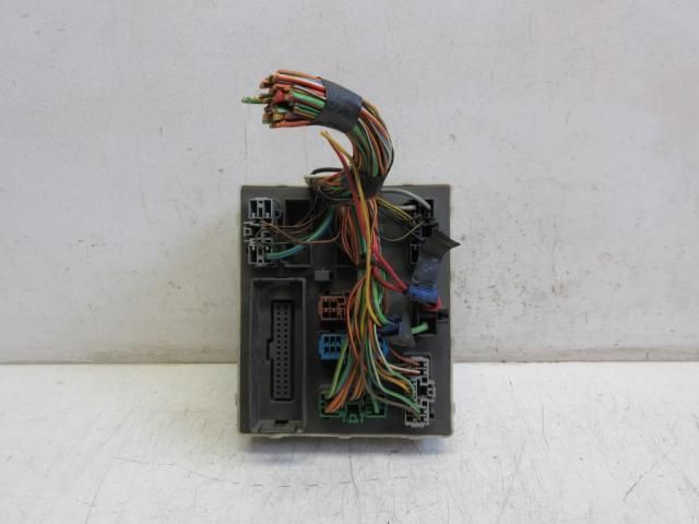 bontott FORD FOCUS I Biztosítéktábla Utastér