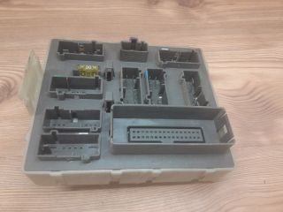 bontott FORD FOCUS I Biztosítéktábla Utastér