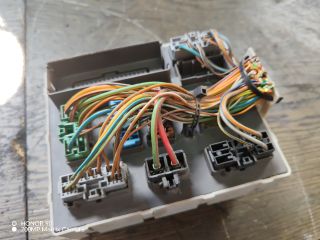 bontott FORD FOCUS I Biztosítéktábla Utastér