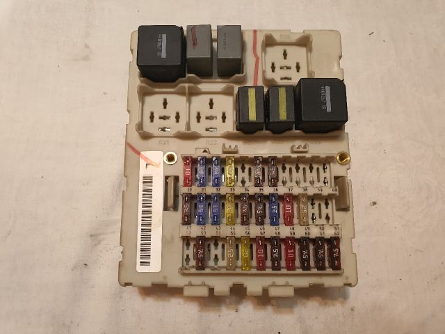 bontott FORD FOCUS I Biztosítéktábla Utastér